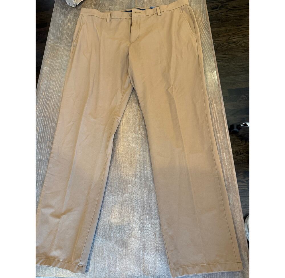Vineyard Vines Khaki Tan Casual Chino men’s pants 38 x 32